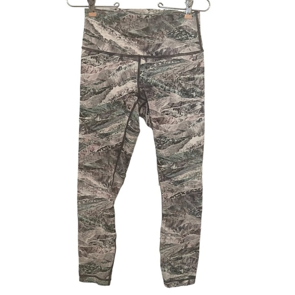 Lululemon Wunder Under High-Rise Legging Full-On Luxtreme in Springscape Multi 6 - Picture 1 of 12